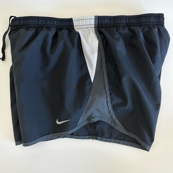 Nike Dri Fit Running Shorts - Picture 3 of 5